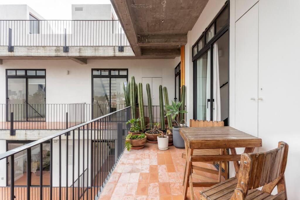 Penthouse With Private Rooftop In *