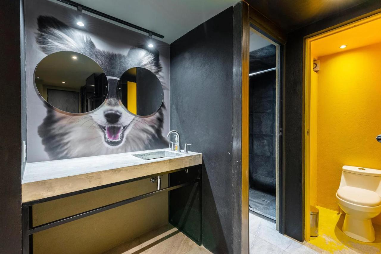 Del Lofts Capsule hotel