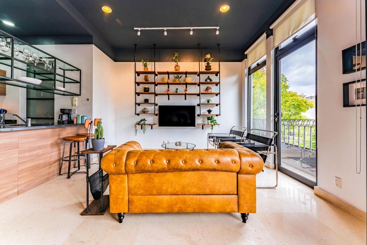 New Perfect Location 24 Security Free Parking *