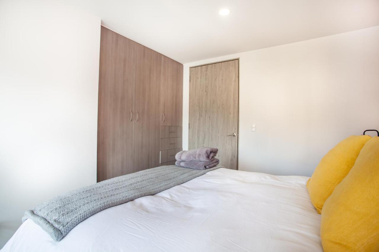 Apartment Moderno Mexicano 3br/2ba 200mbps *