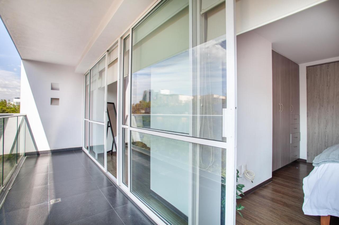 Moderno Mexicano 3br/2ba 200mbps Apartment *