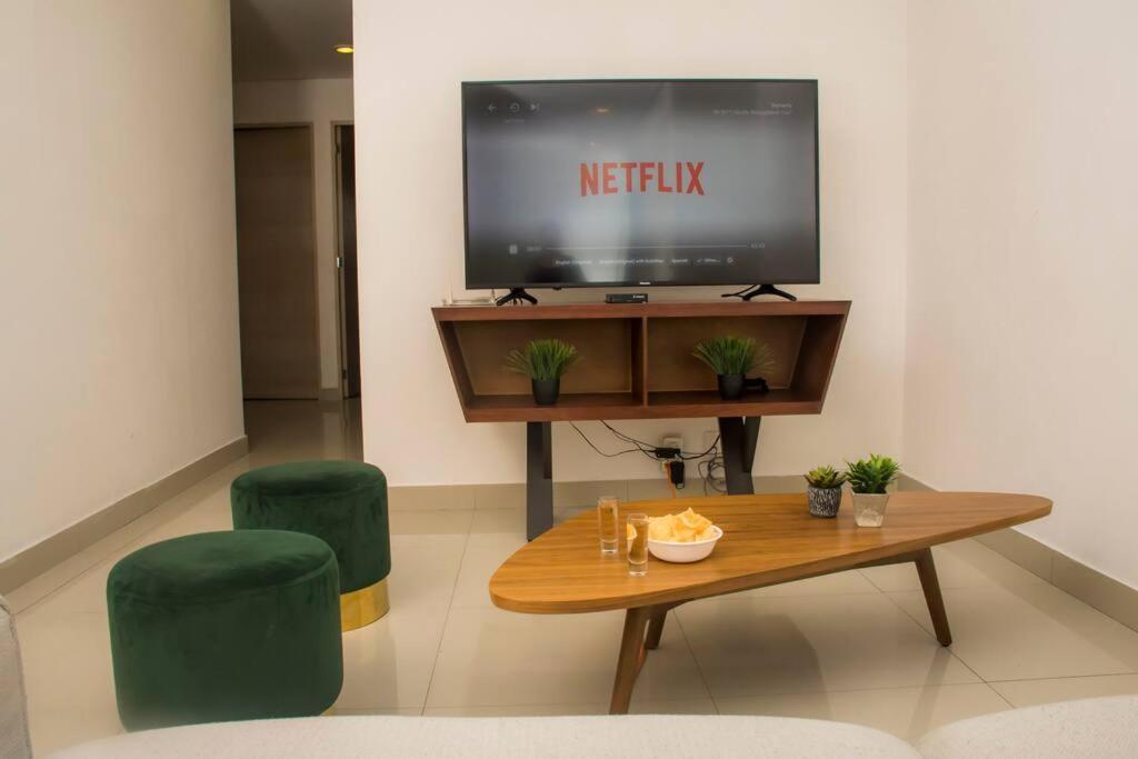 Spacious, Modern Luxury In Roma Norte Apartment