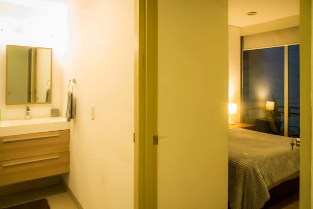 Spacious, Modern Luxury In Roma Norte Apartment *
