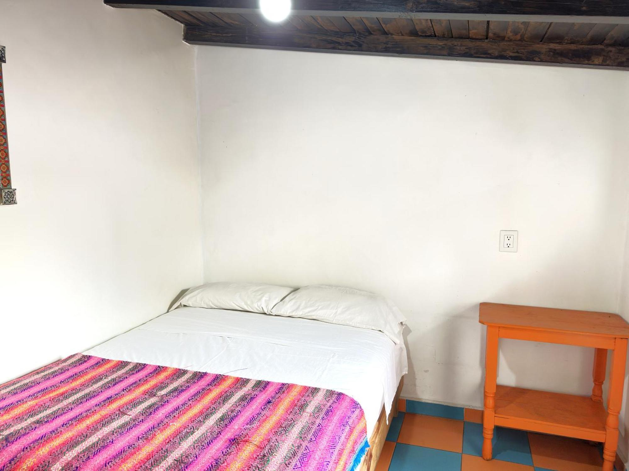 Hostel Massiosare El *