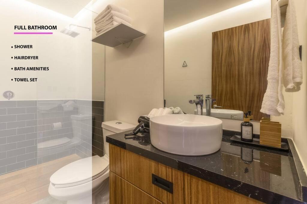Holiday home L301 1bdrm 1bath Fits 6 Ac Rooftop Views *