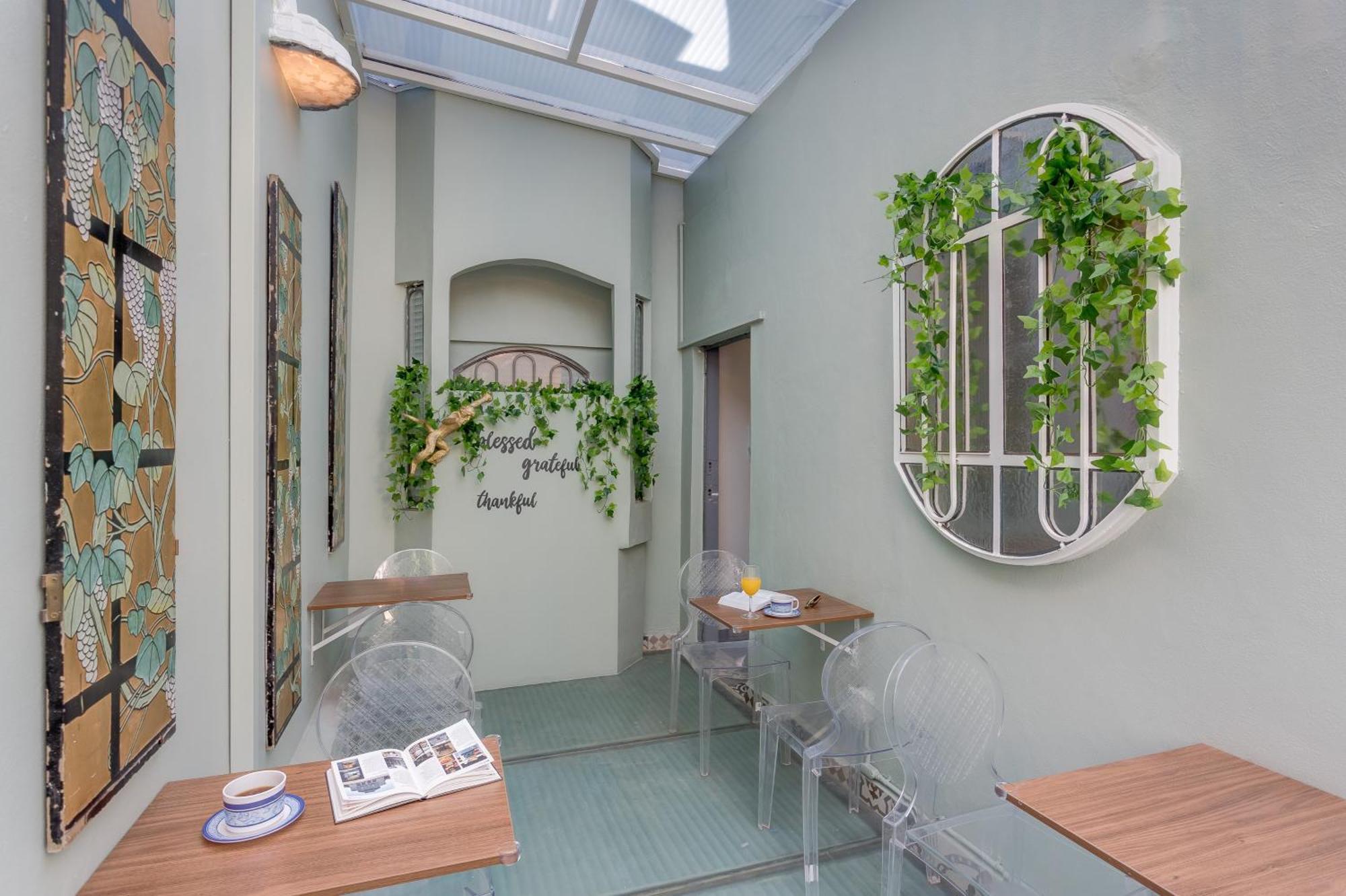 Casa Amatlan Ciento Dos Guest house Mexico City