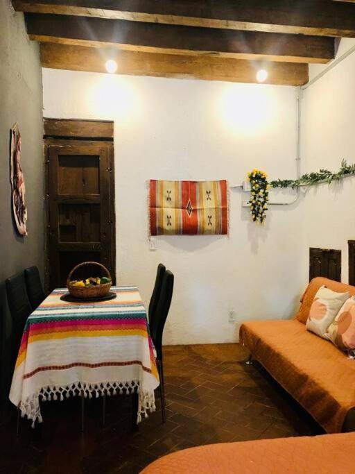 Tizapan 2 Beautiful With Patio 1be/1ba