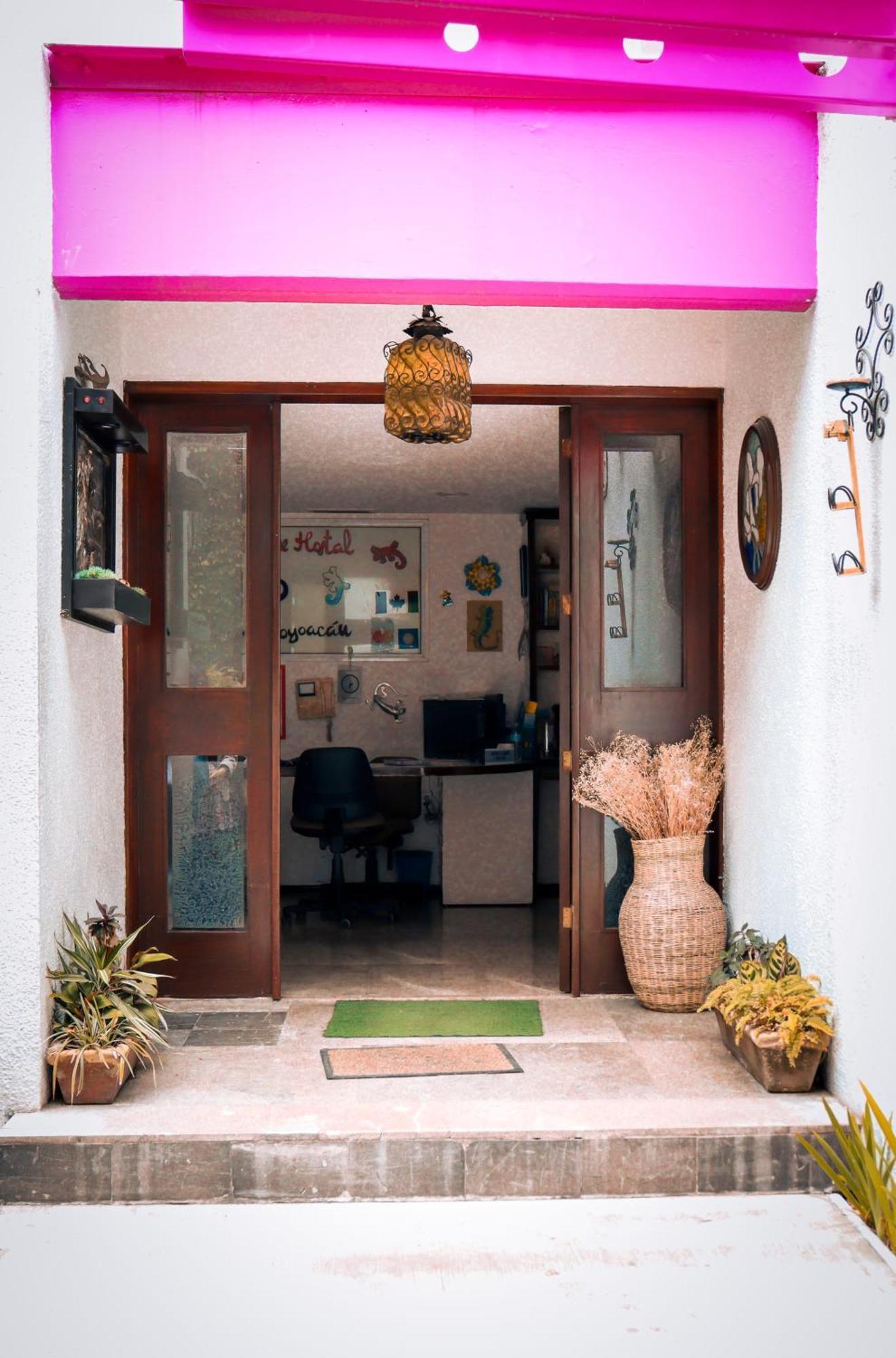 Pensión Cuija Coyoacan Berlin 268 Coyoacan 2*