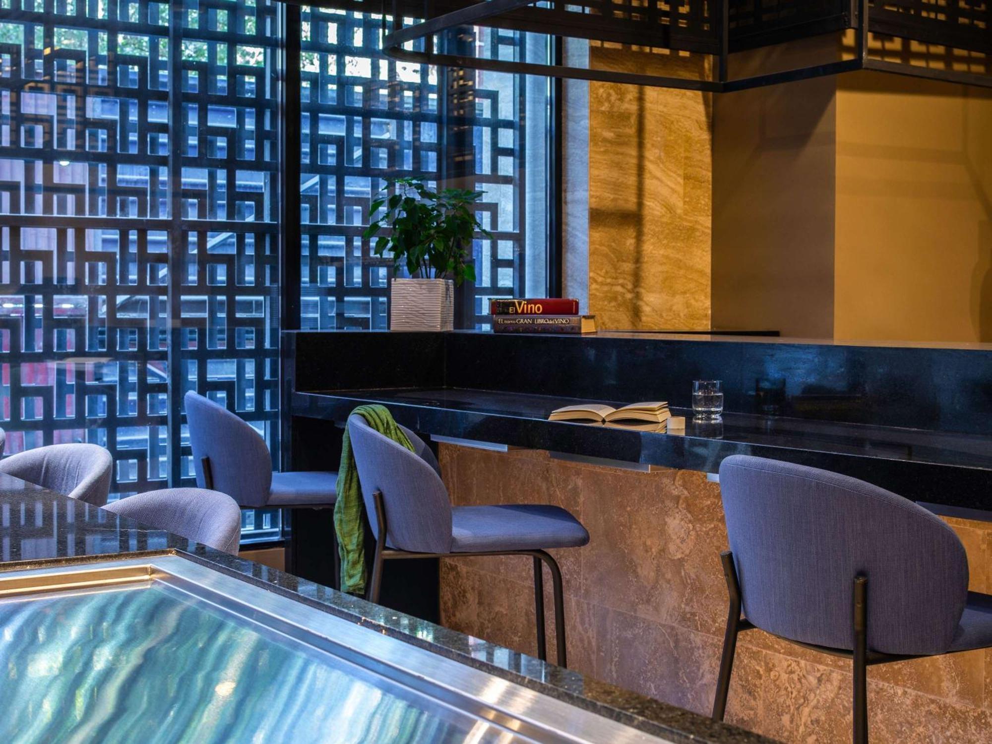 Novotel Centro Historico Hotel 4*