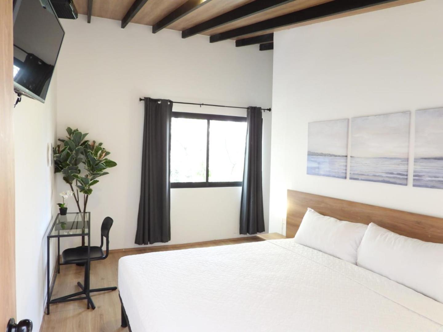 Aparthotel Singular Antara *