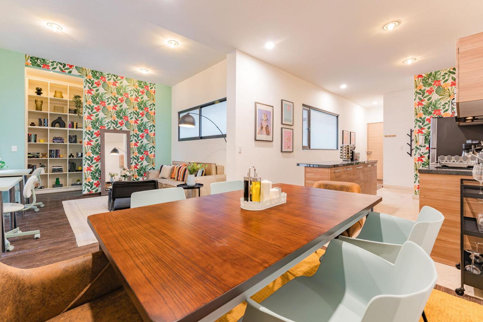 Holiday home New Perfect Location 24 Security Free Parking *