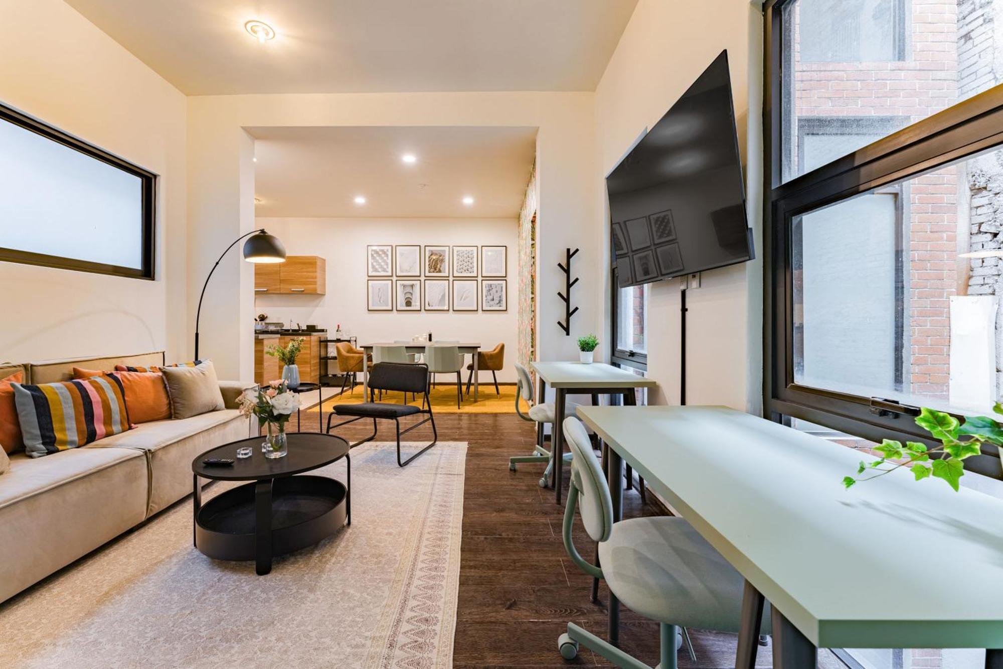 New Perfect Location 24 Security Free Parking * Mexico City