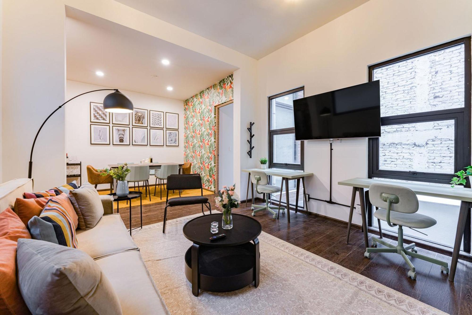 New Perfect Location 24 Security Free Parking
