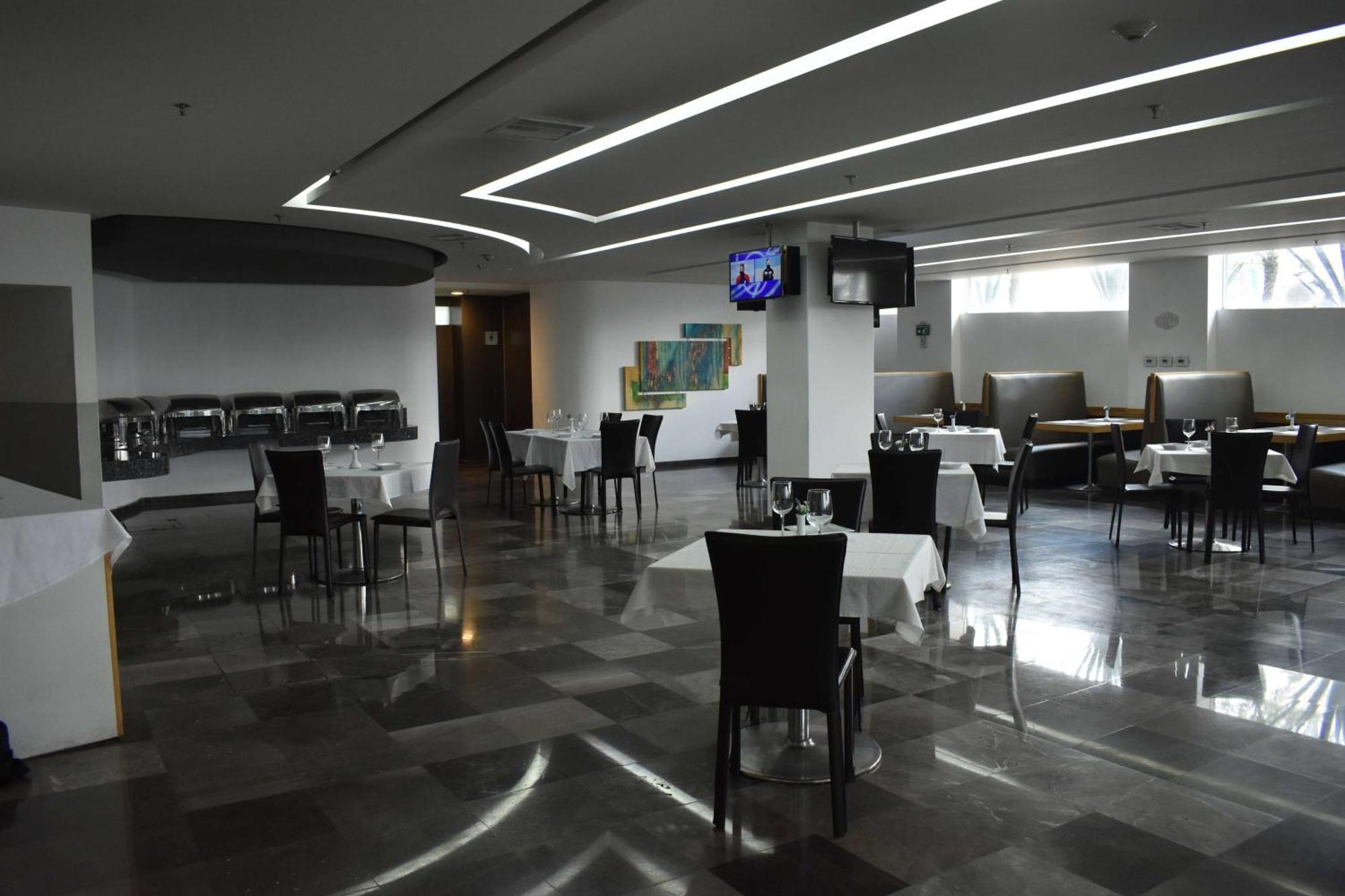 Ramada By Wyndham Santa Fe Mexico City
