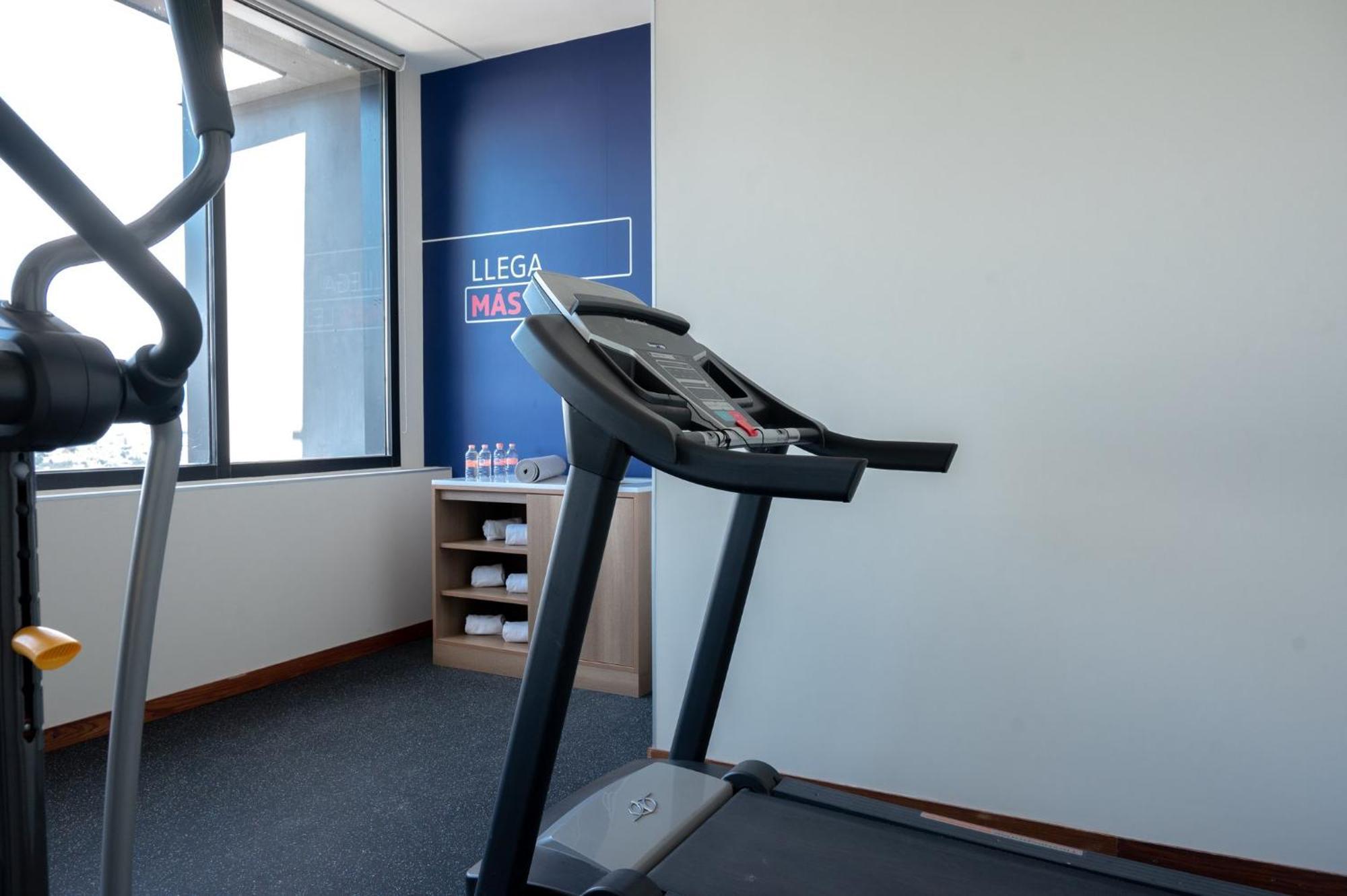 Hotel Express Satelite By Ihg 4*