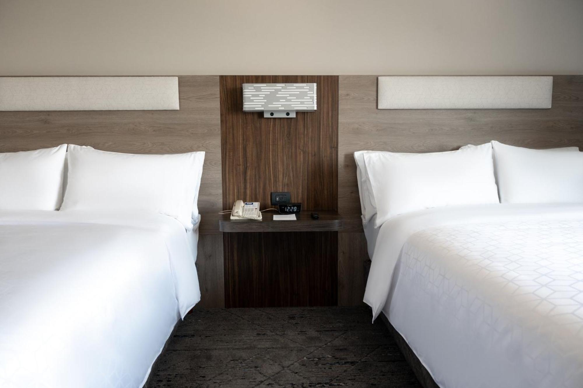 Express Satelite By Ihg Hotel