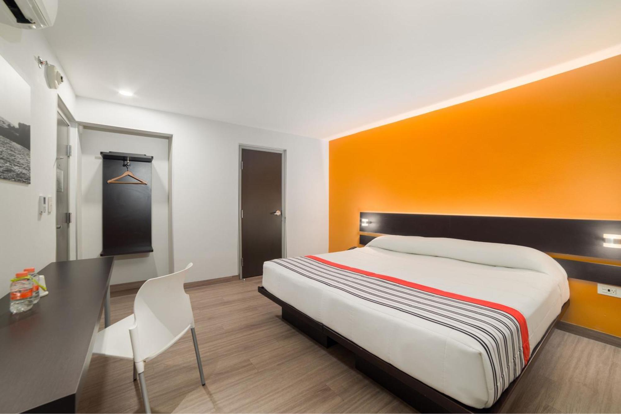 Hotel Express Junior By Marriott Ciudad De Sullivan