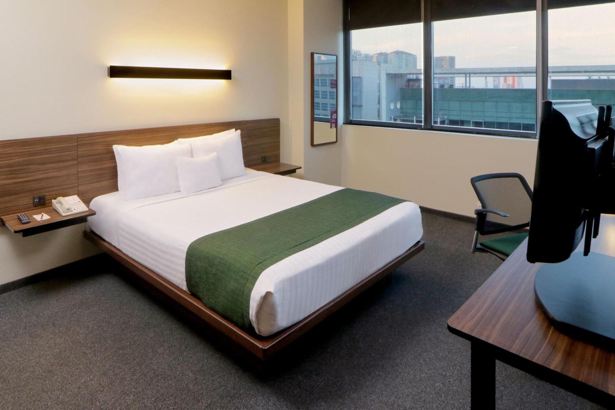 Santa Fe Apartahotel