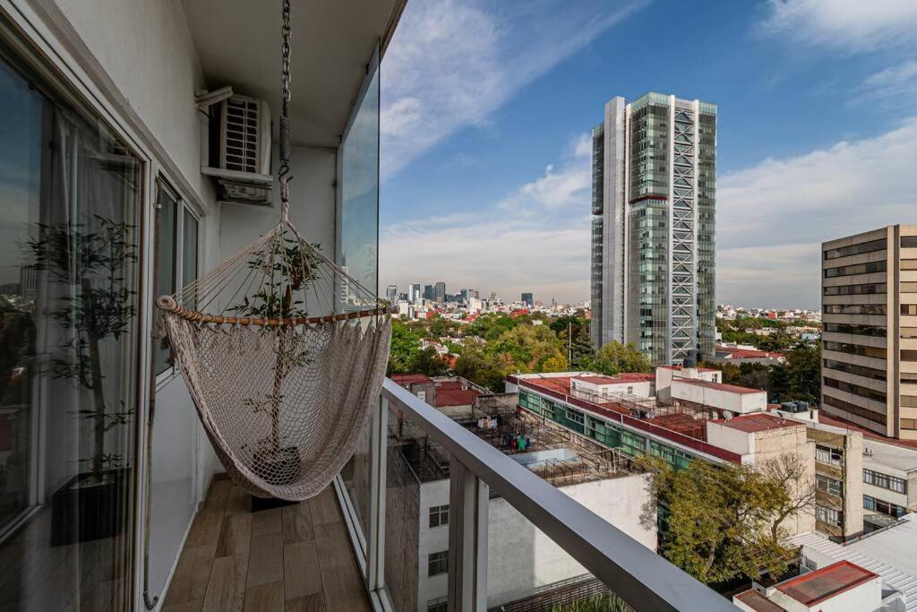 Cozy 2br 2-floor Wi-fi 500mbps Air-conditioning Pool Gym Condesa Apartment