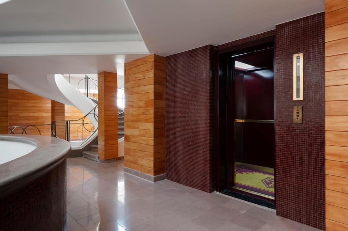 Magnificent Triplex In Art Deco Building