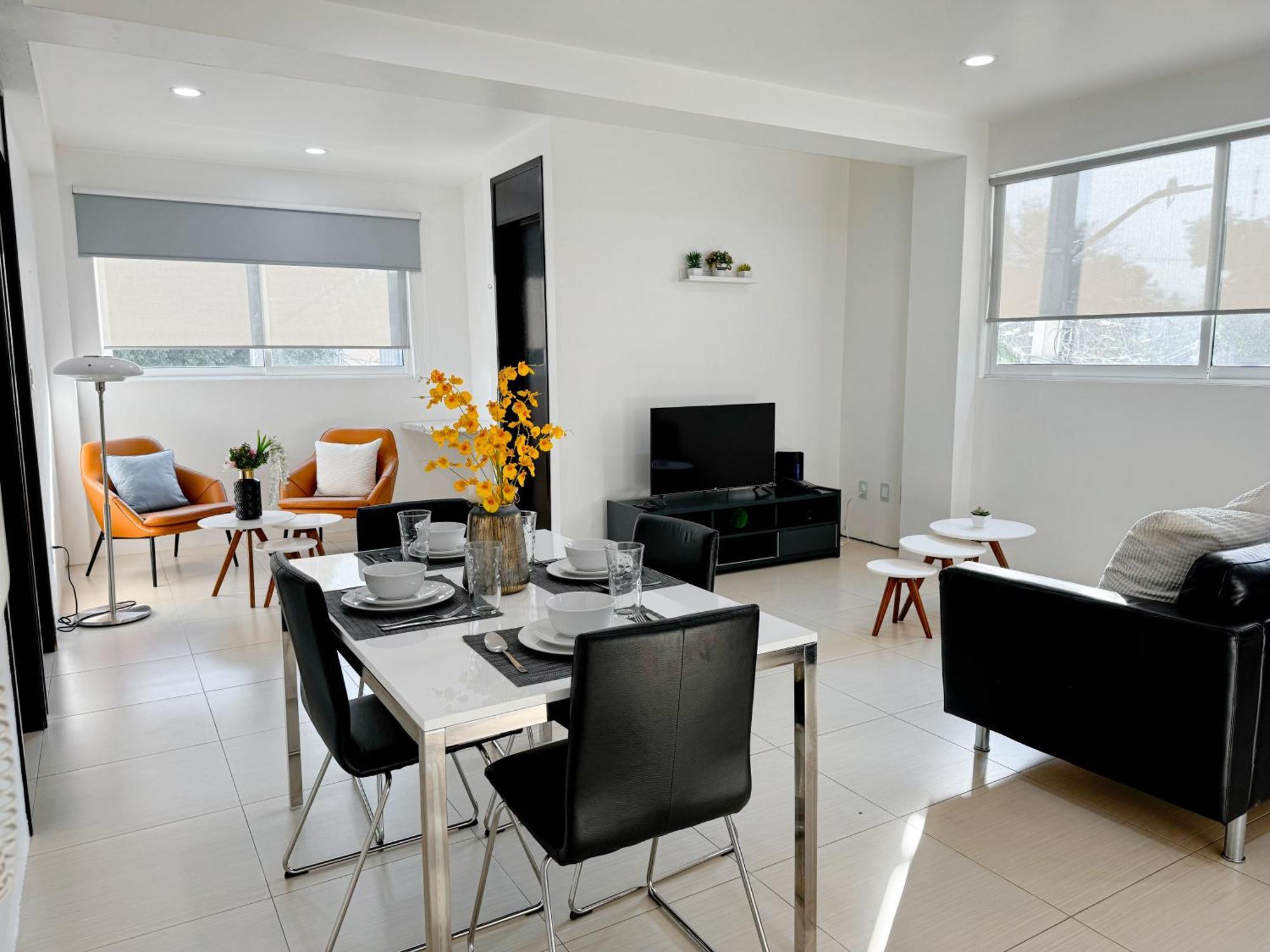 Full 15 Min From Airport, Coyoacan, Foro Sol