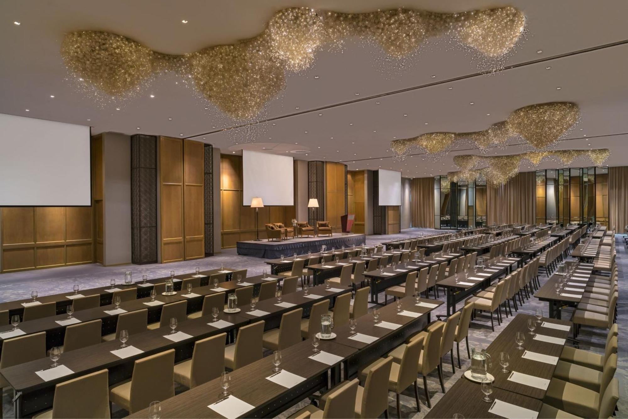 The St. Regis 5*