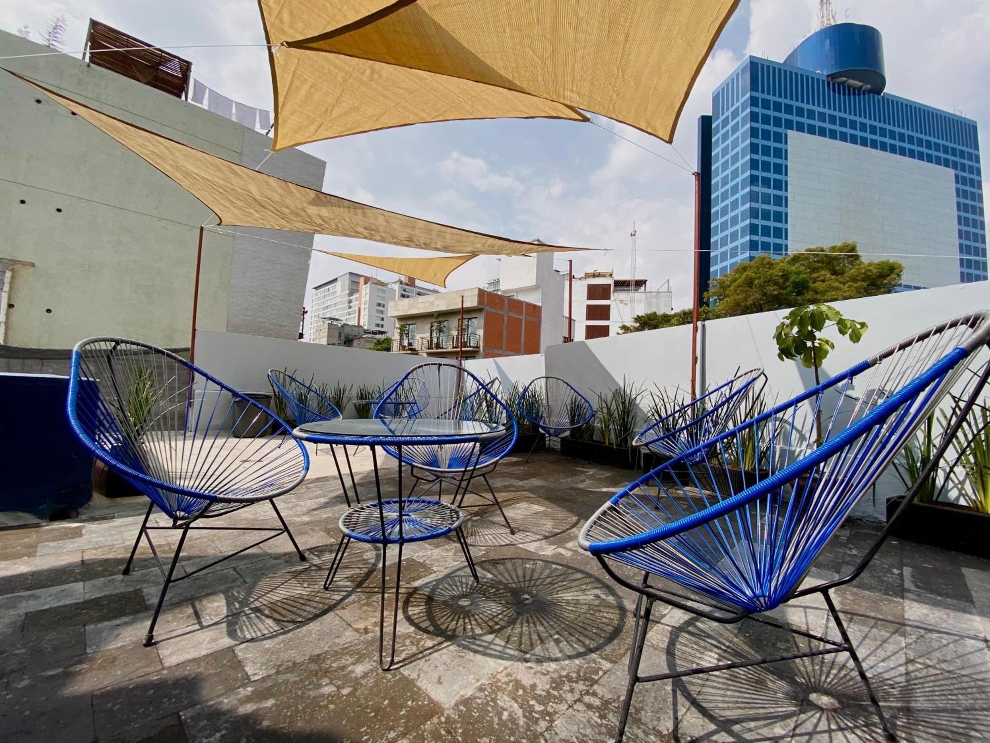 Guest house Roomies - World Trade Center Mexico City