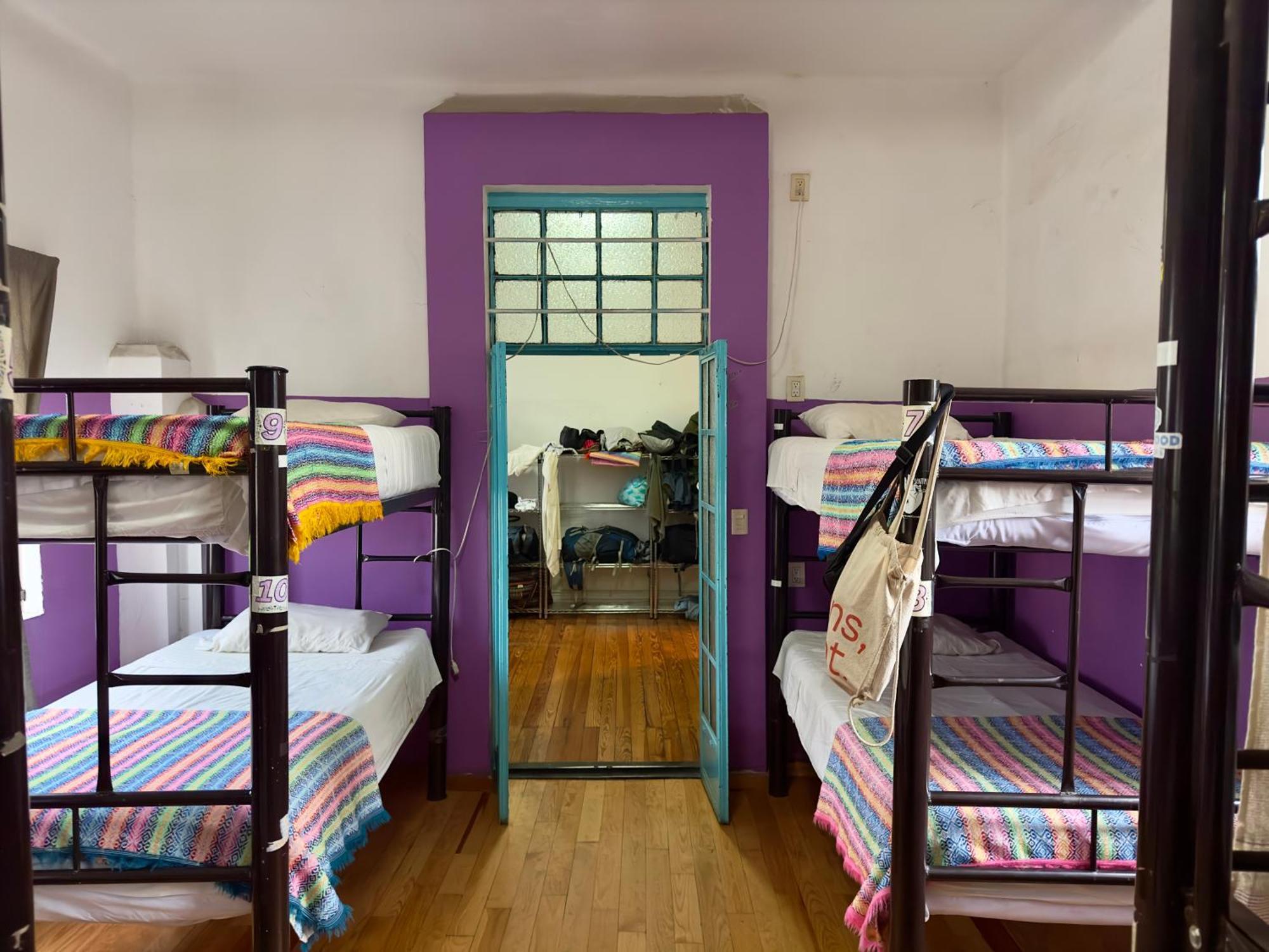 Hostel Massiosare El *