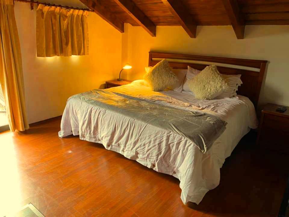 Tipo Cabana, Rodeado De Bosque *