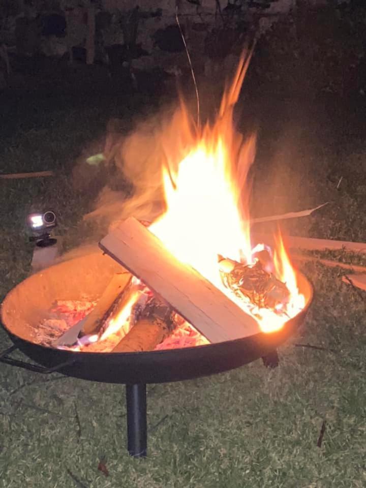 Tipo Cabana, Rodeado De Bosque *