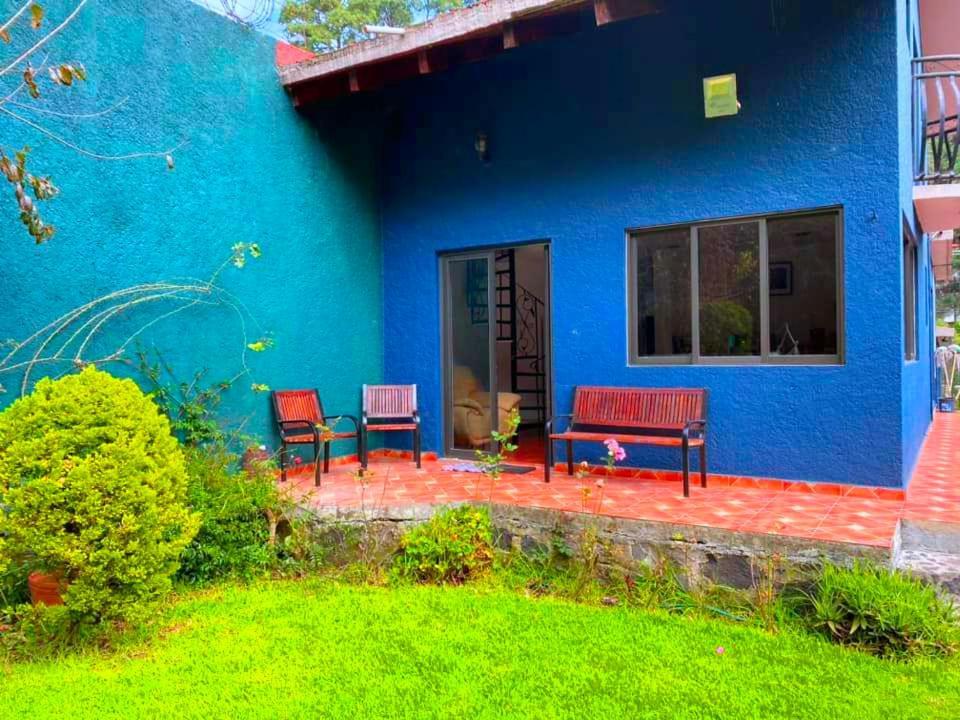 Tipo Cabana, Rodeado De Bosque