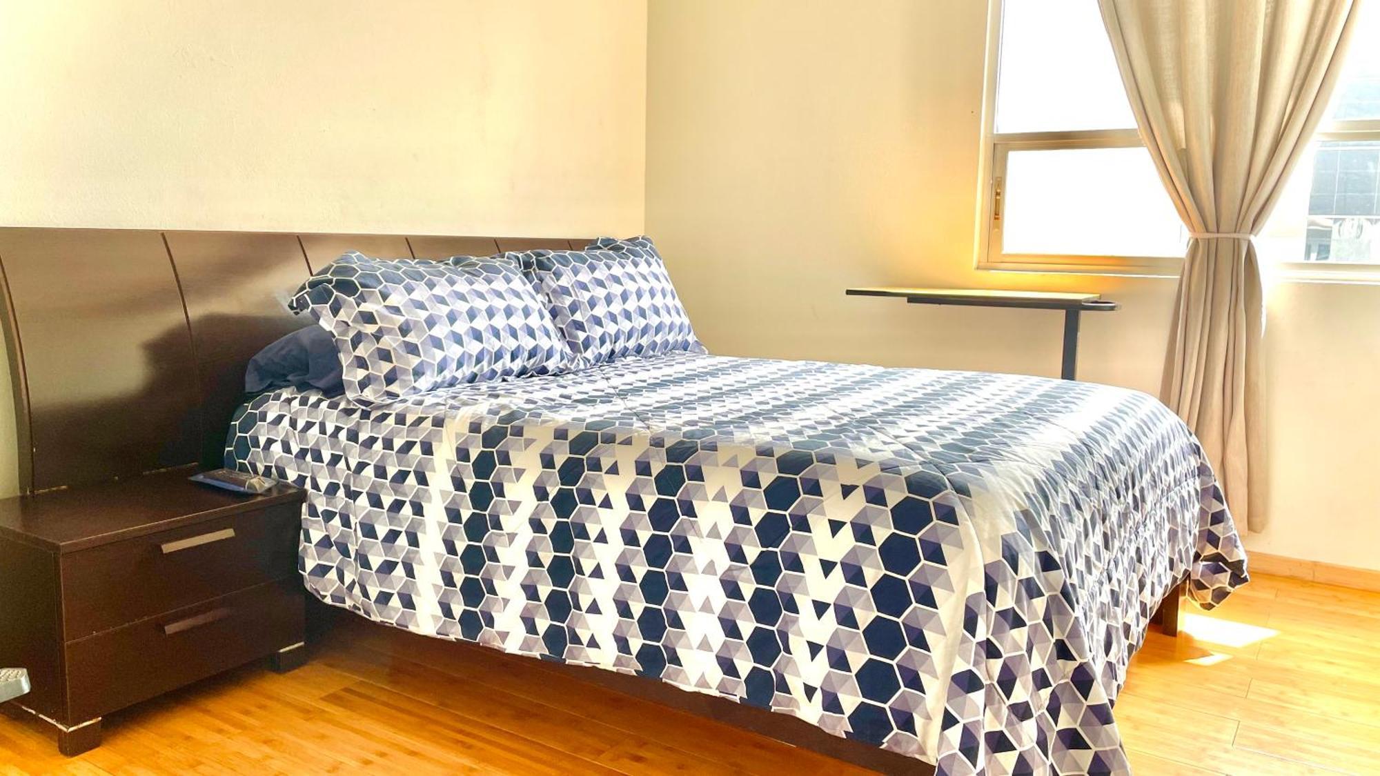 Homestay Digital Nomads Penthouse Roma Condesa, Historic Center, Wtc, Ahr F1 Track, National Medical Center, Excellent Location, Downtown! *