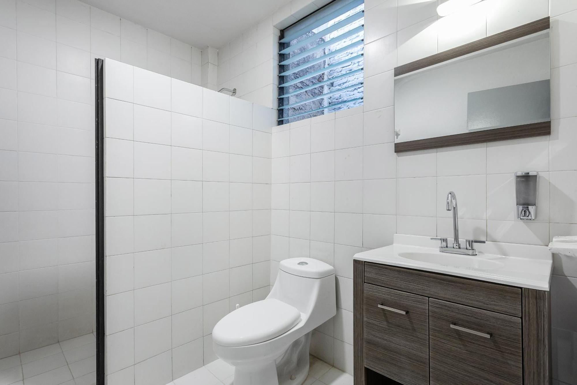 Modern Comfort In Roma Norte - Laundry -sleeps 7 Mexico City
