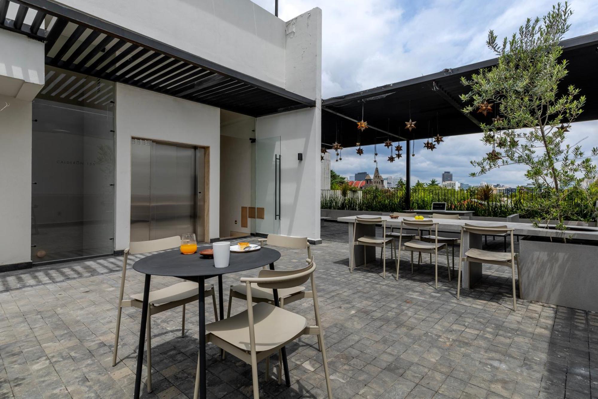 Luxury Calderon * Mexico City