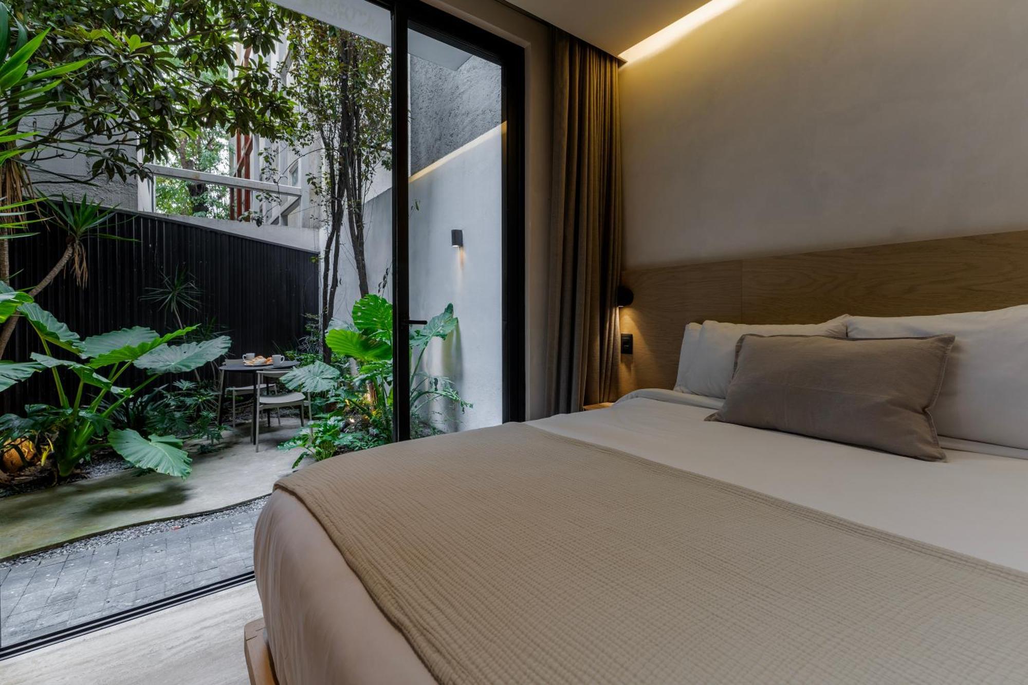 Luxury Calderon Apartment