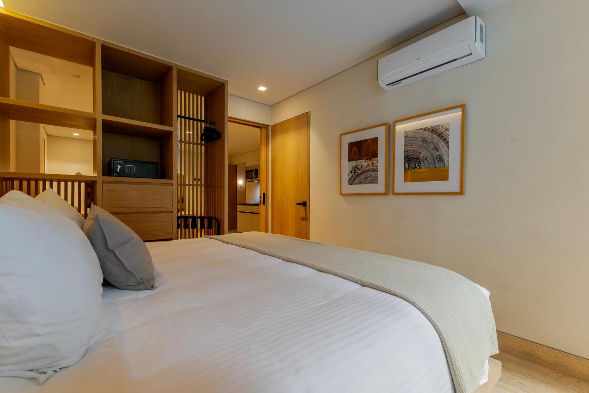 Luxury Calderon * Mexico City