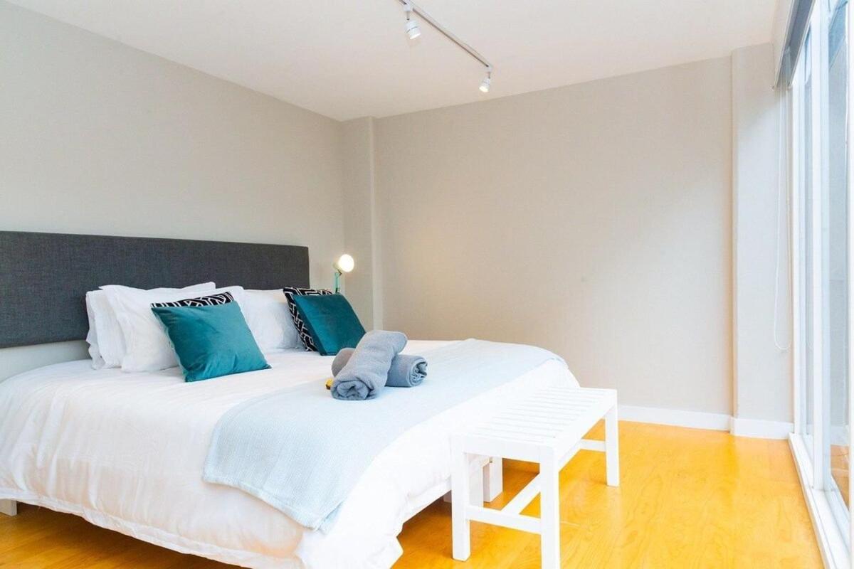 Apartment Del Valle - Modern Apartment!! Excellent Opportunity Del Valle