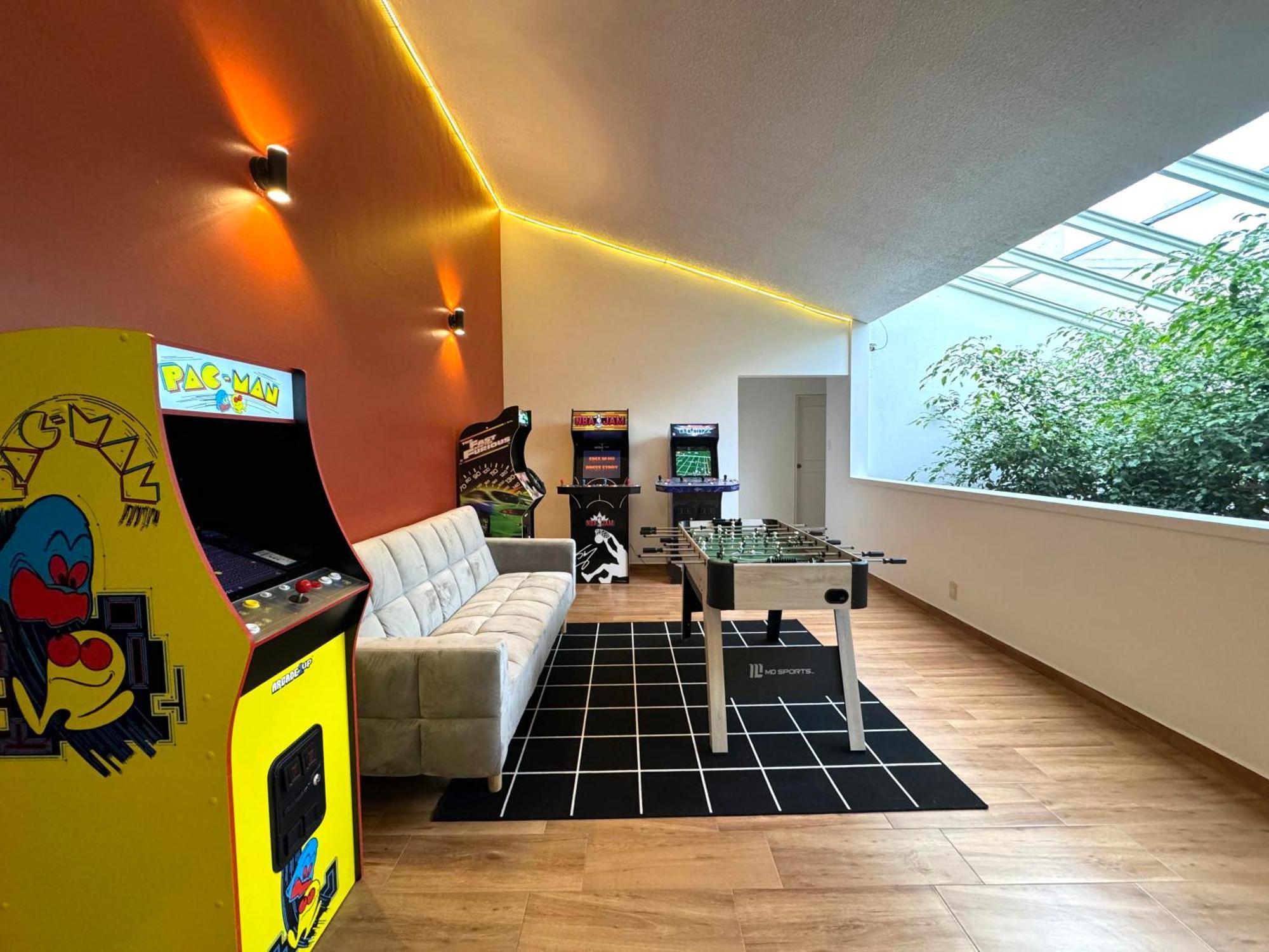 Group In Fun Yard 15 Min From Polanco! Holiday home *