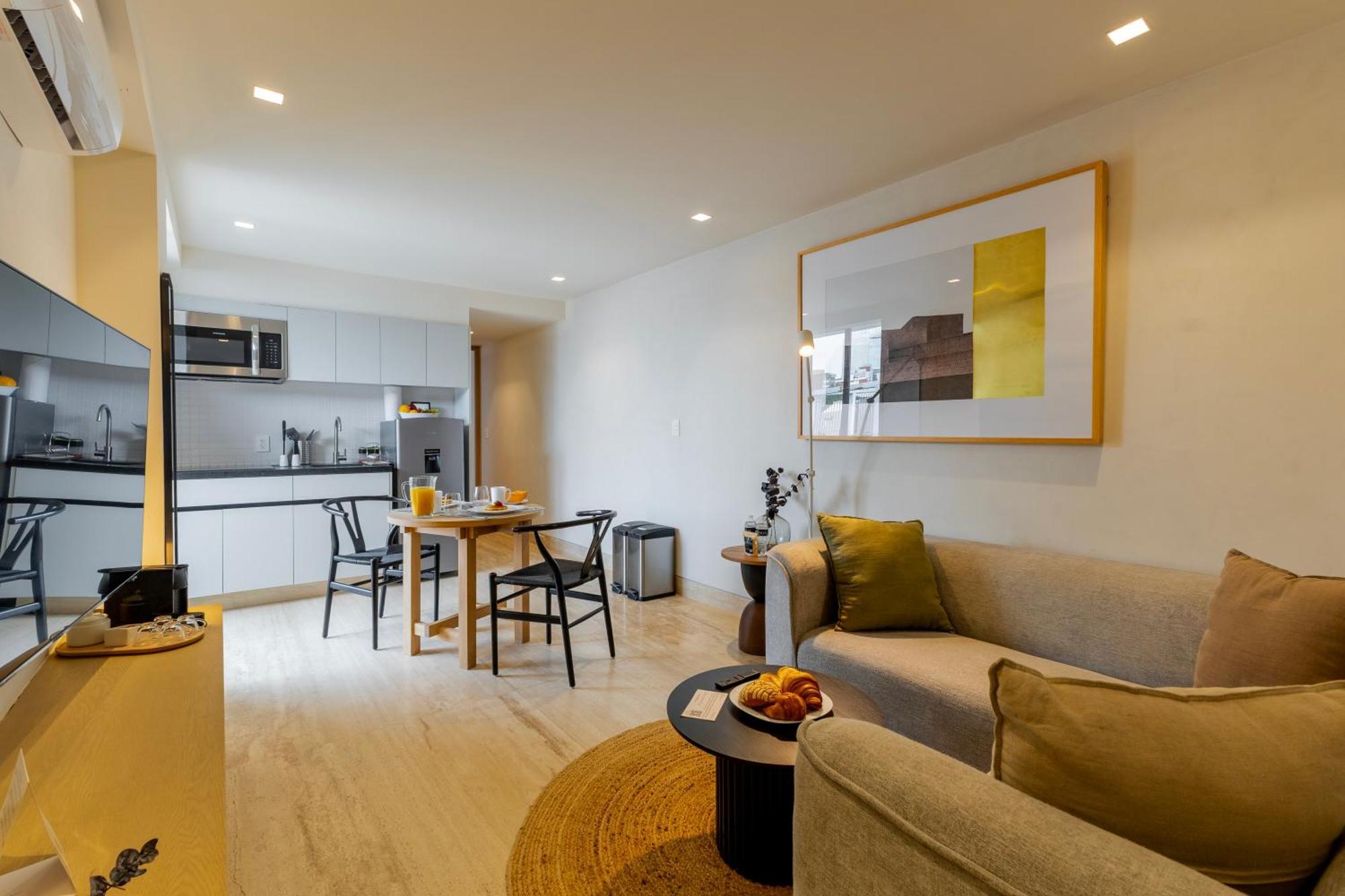 Luxury Calderon * Mexico City