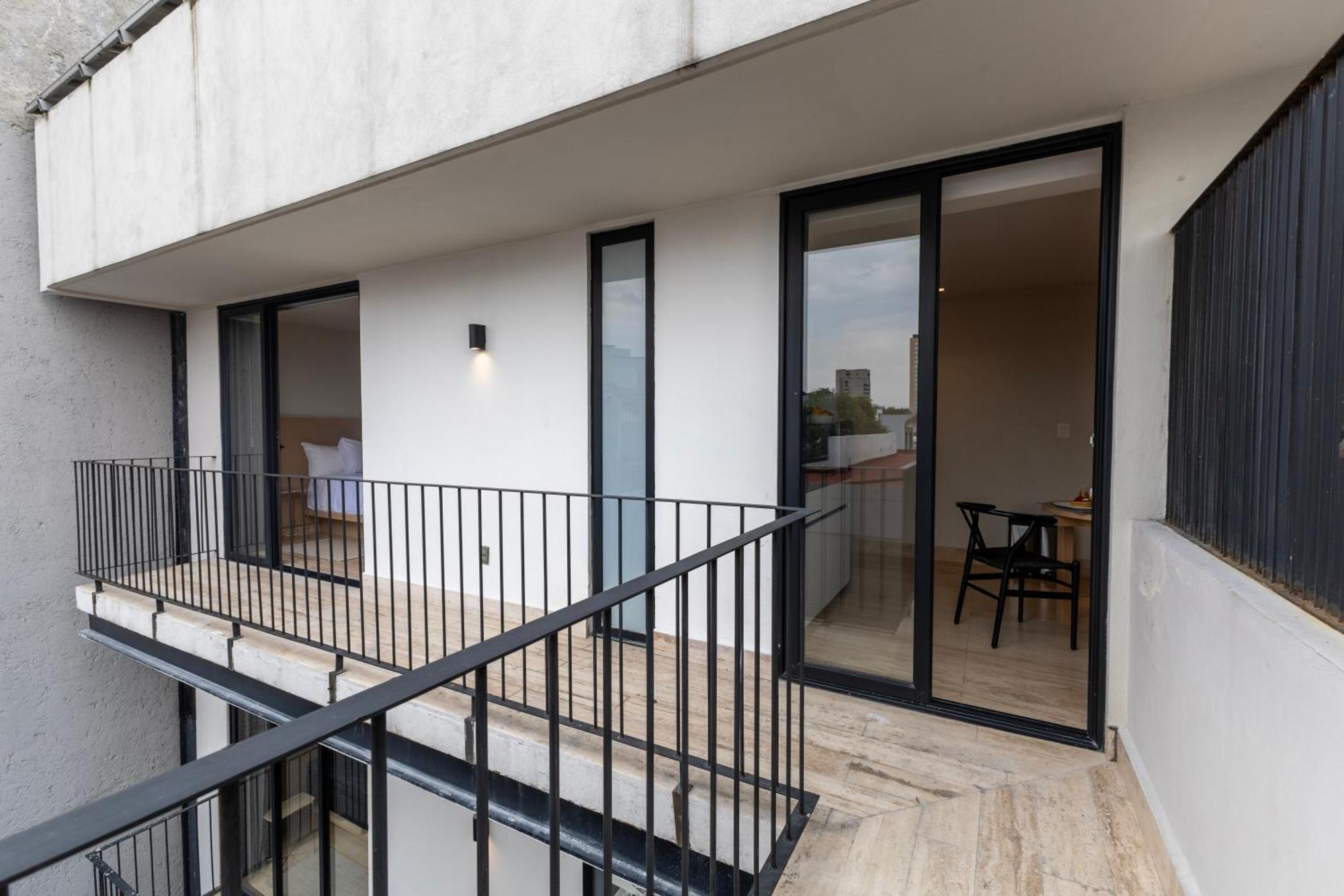 Luxury Calderon Apartment *
