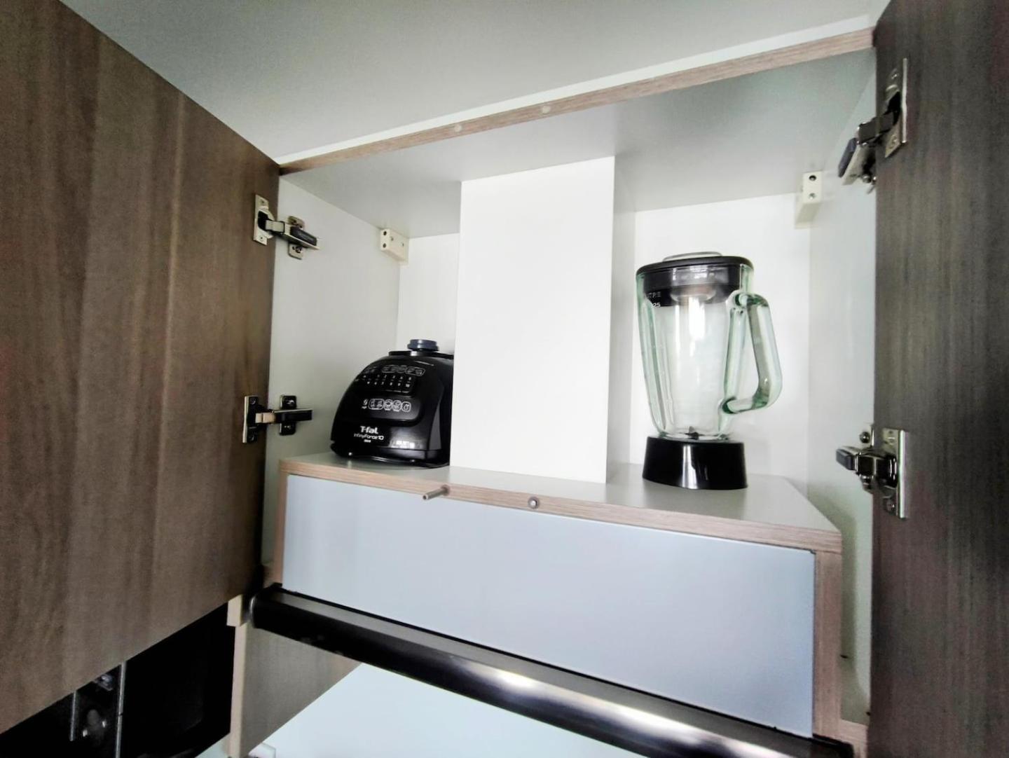 Luxurious High-rise Hs Wifi, Amazing Views Apartment