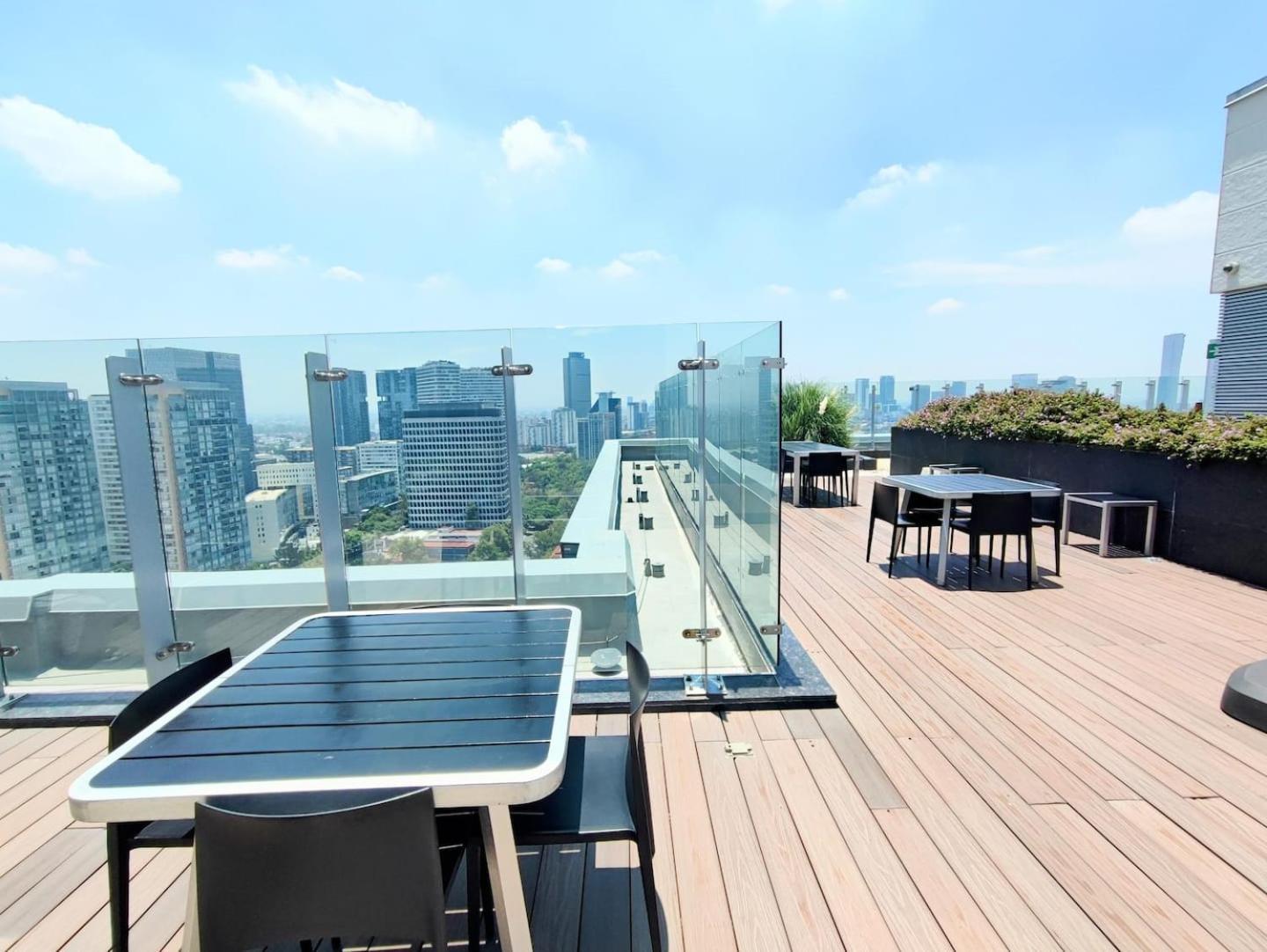 Luxurious High-rise Hs Wifi, Amazing Views *