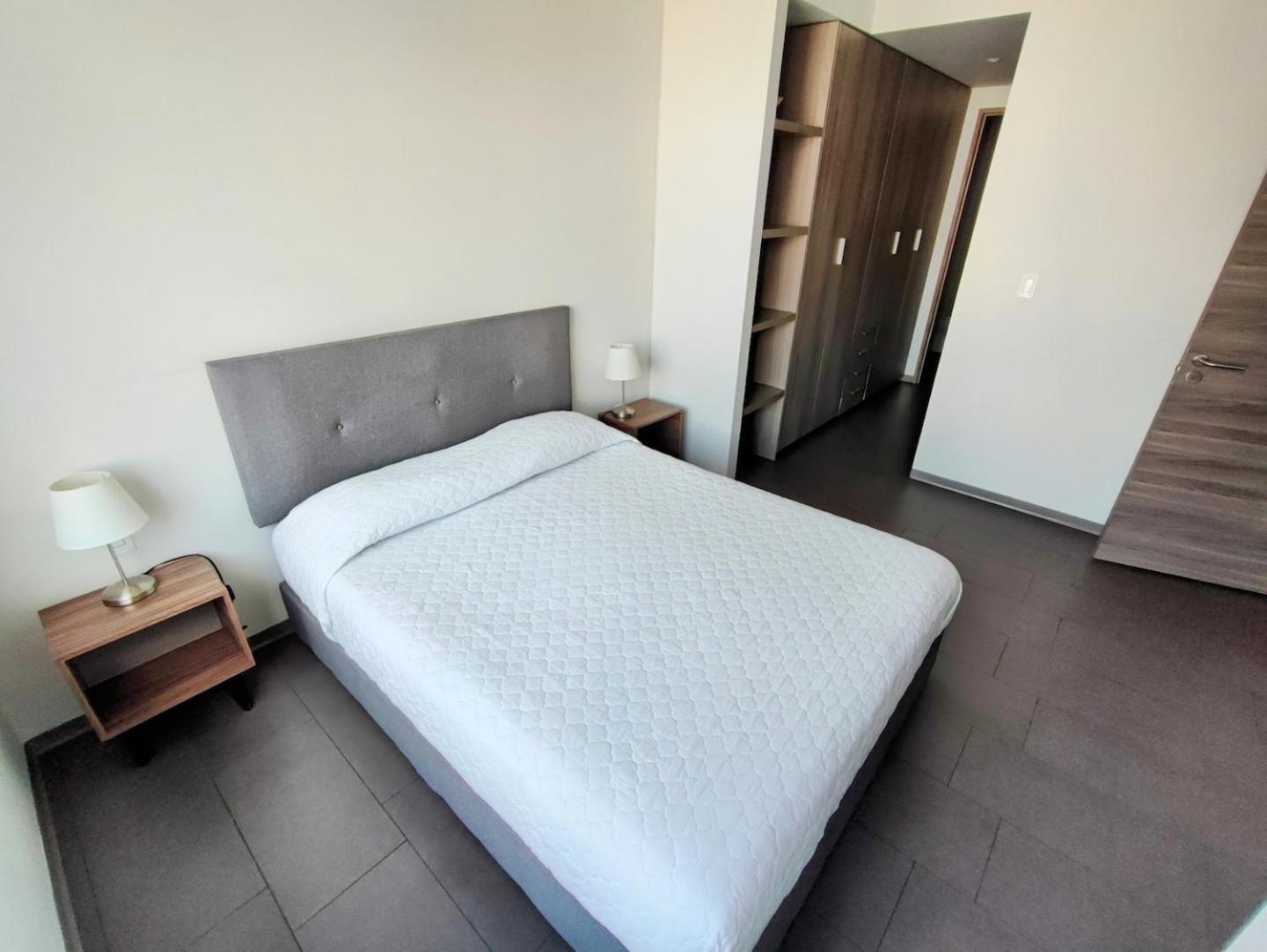 Apartment Luxurious High-rise Hs Wifi, Amazing Views *