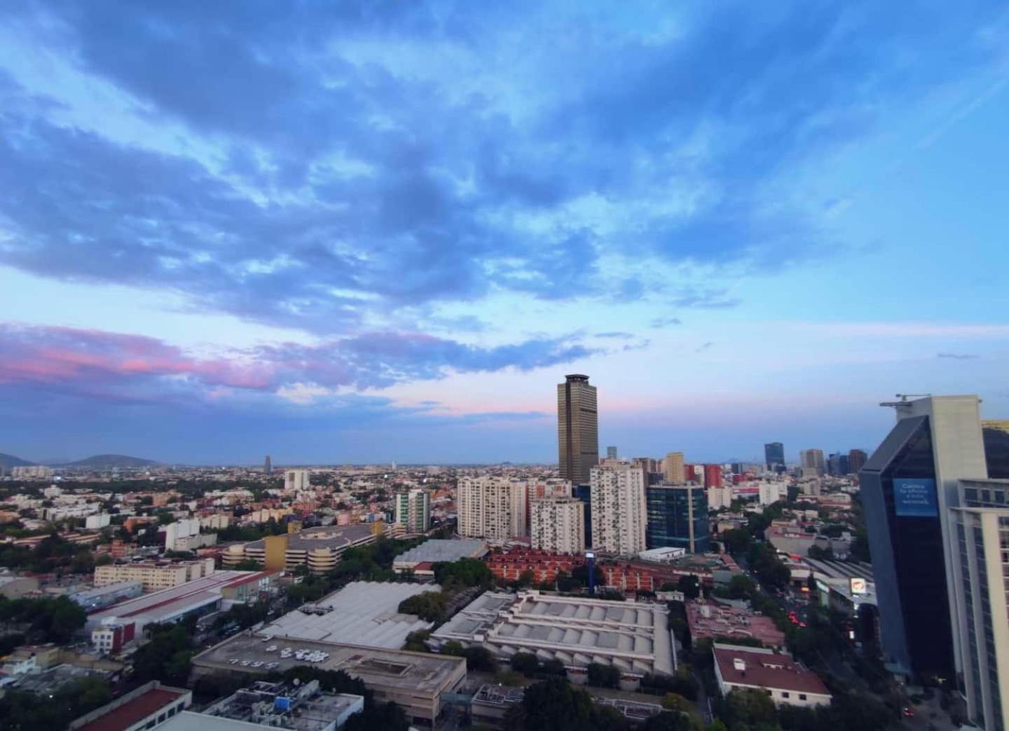 Two Beautiful 1 Bedroom Apts, 2 Floors Hs Wifi! Mexico City