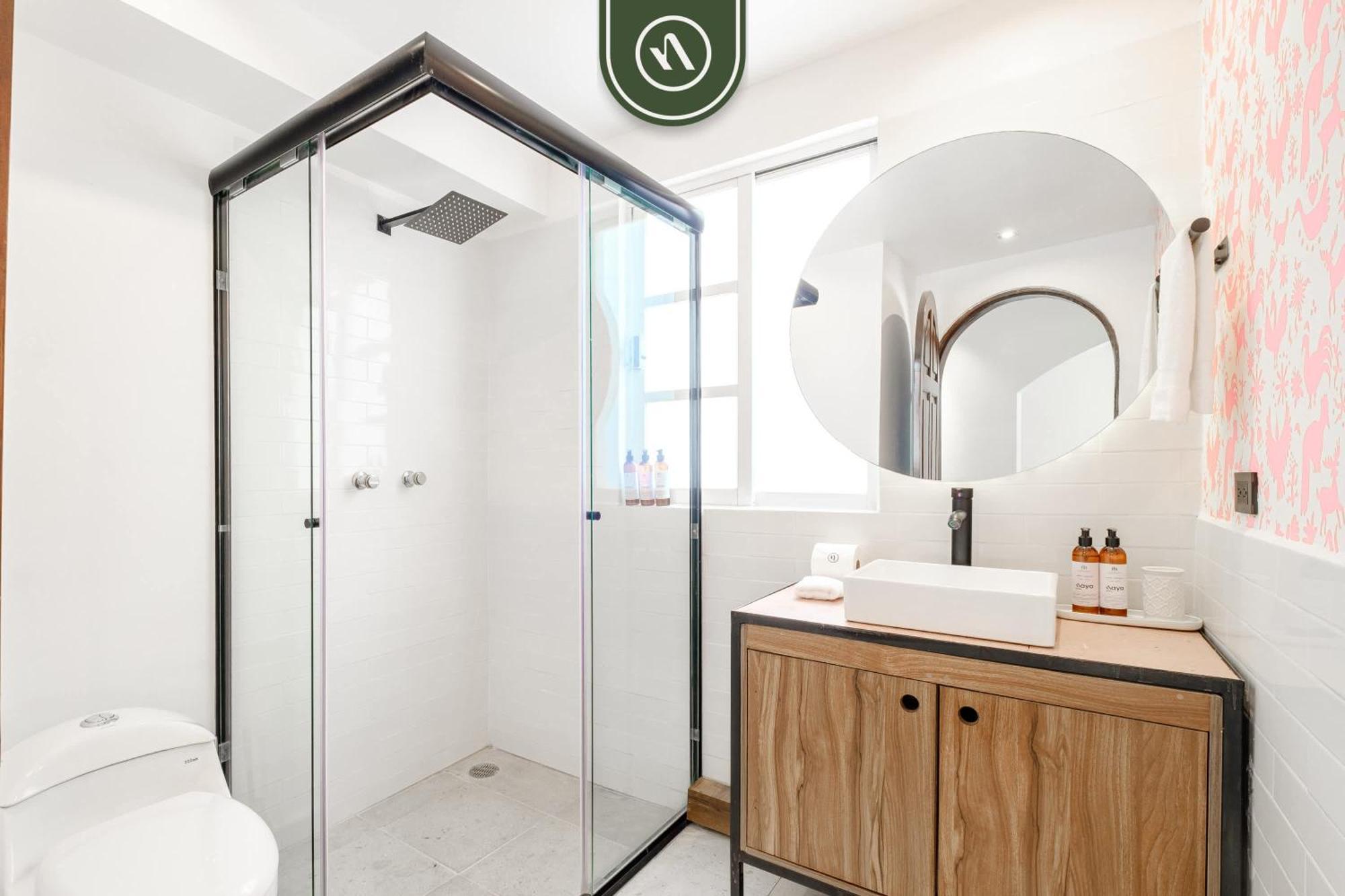 Apartment Emilio Castelar 204 Int. 201 - Cdmx *