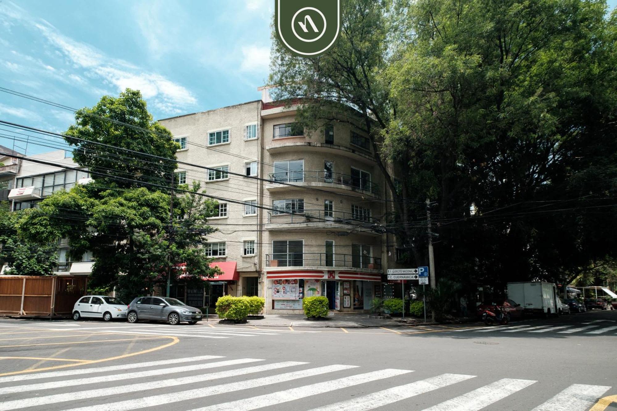 Emilio Castelar 204 Int. 201 - Cdmx *
