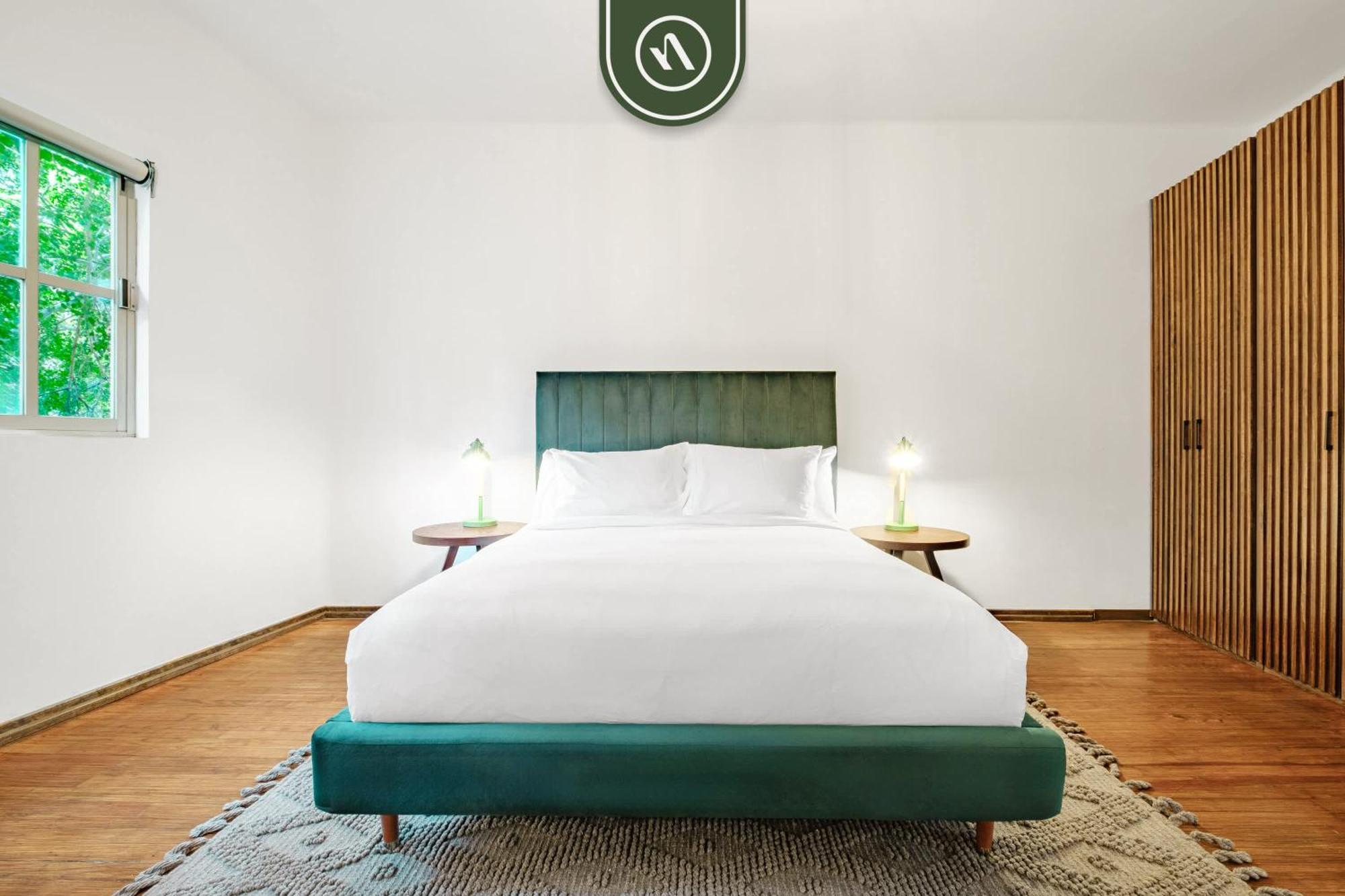 Apartment Emilio Castelar 204 Int. 201 - Cdmx