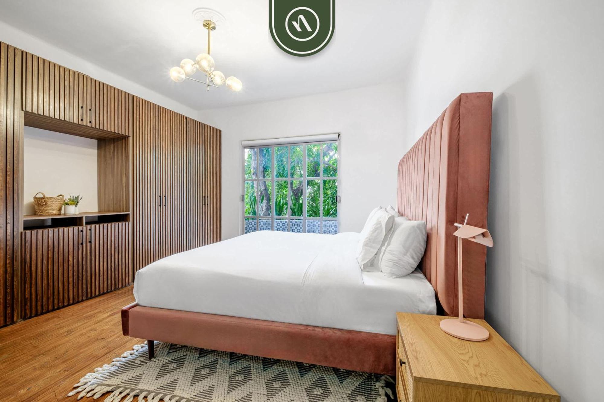 Apartment Emilio Castelar 204 Int. 201 - Cdmx *