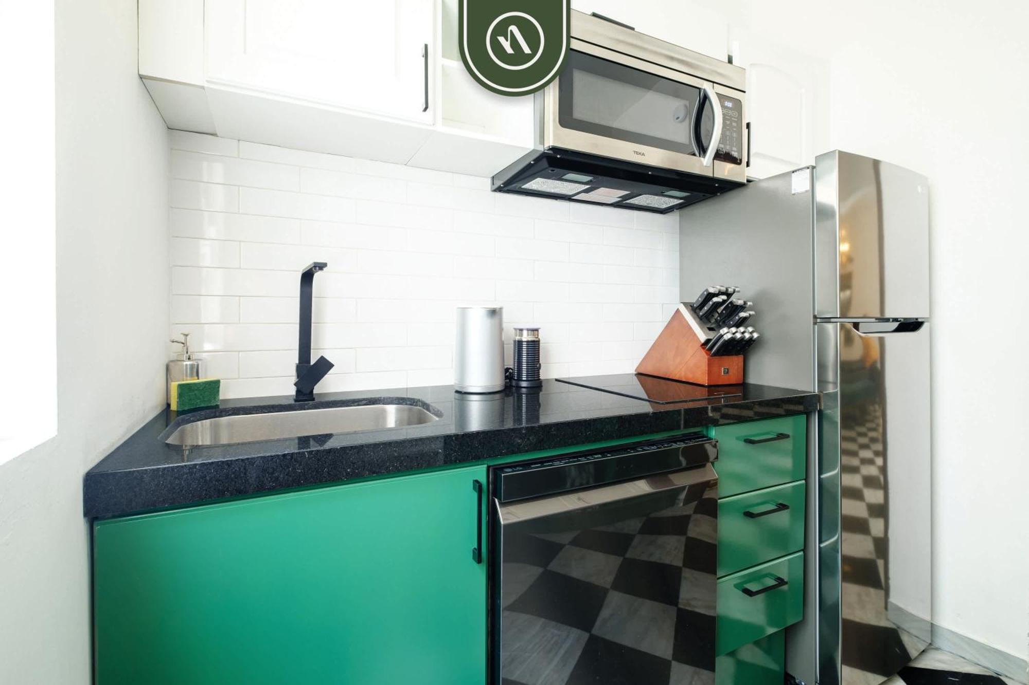 Apartment Emilio Castelar 204 Int. 201 - Cdmx