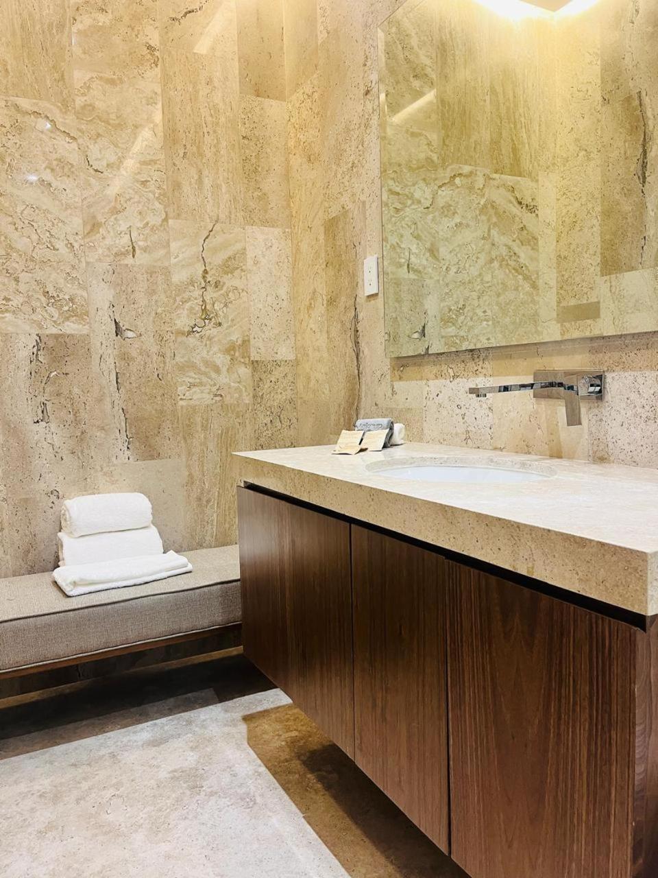Hotel Casa Ensenada Luxury Boutique Mexico City